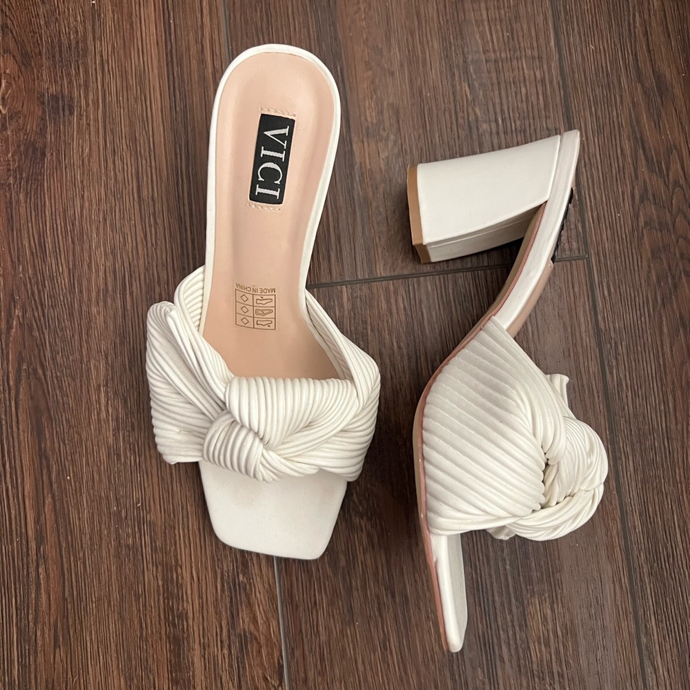 VICI white heels